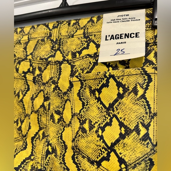 L'AGENCE Jyothi Coated Jean in Yellow/Gold Multi Palma Snake Size 25 NEW - Picture 2 of 9